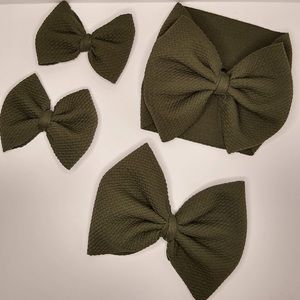 Olive Green 🍃🍂 all for $18